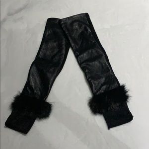 NWOT Leather lace and fur gloves